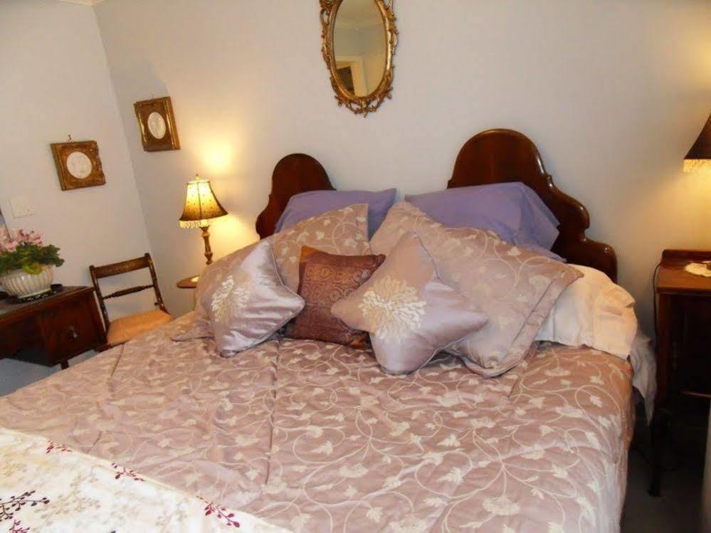 Dorchester House Bed & Breakfast Niagara Falls Exterior photo